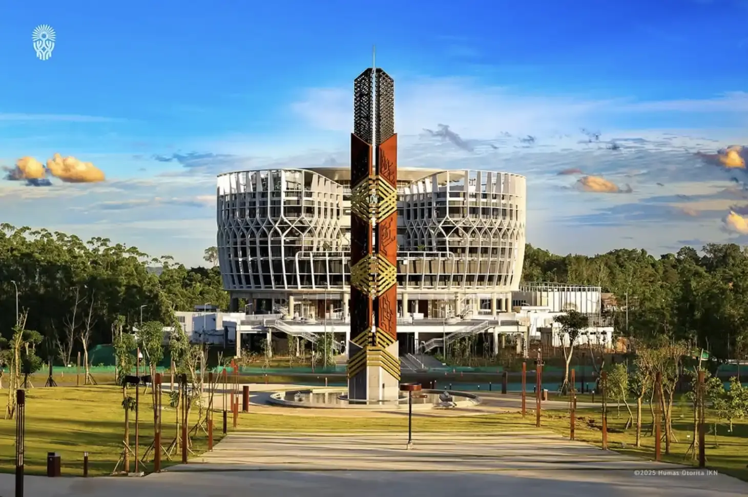 Gambar yang menunjukkan objek Monumen Titik Nol di Nusantara