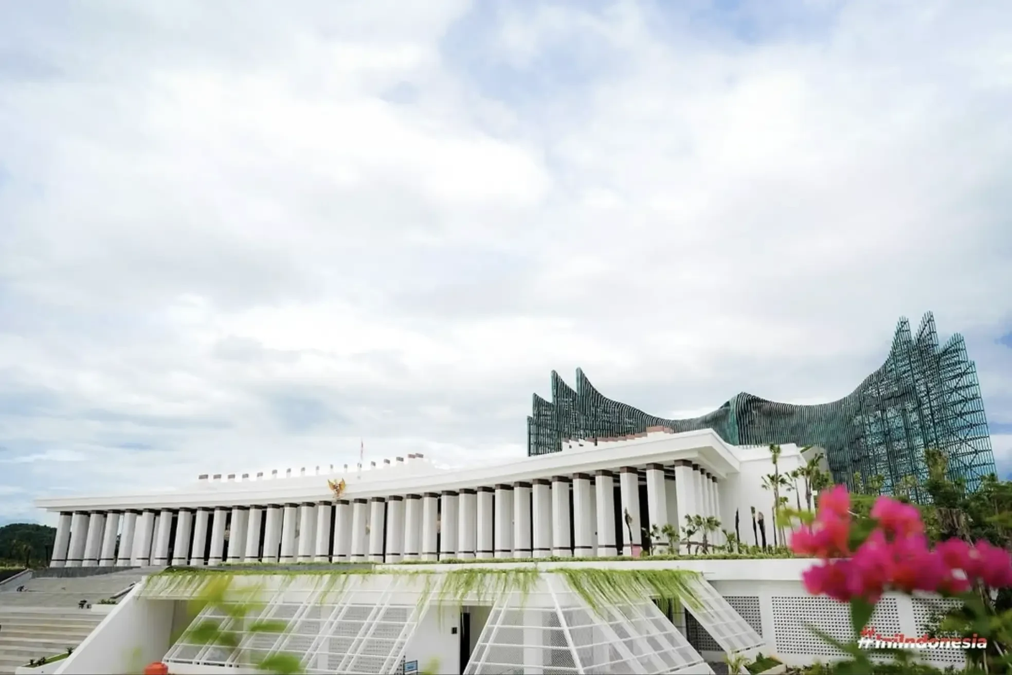 Kompleks Istana Rampung